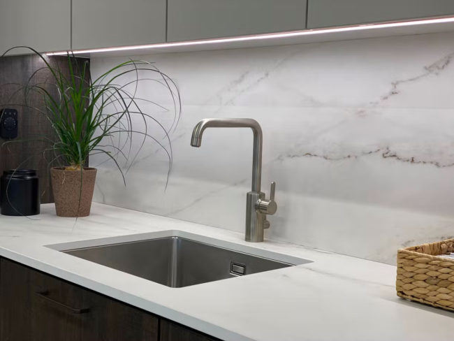 dekton-rem-at-esan-levykaluste-in-tampere